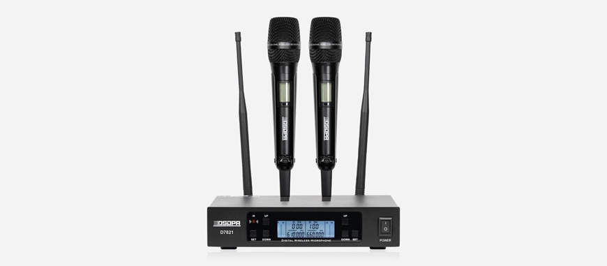 True Diversity UHF Wireless Microphone System